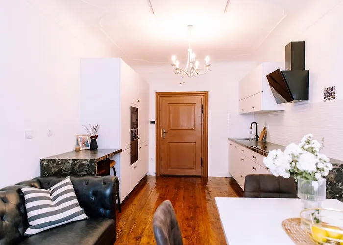 Cozy Flat In Center